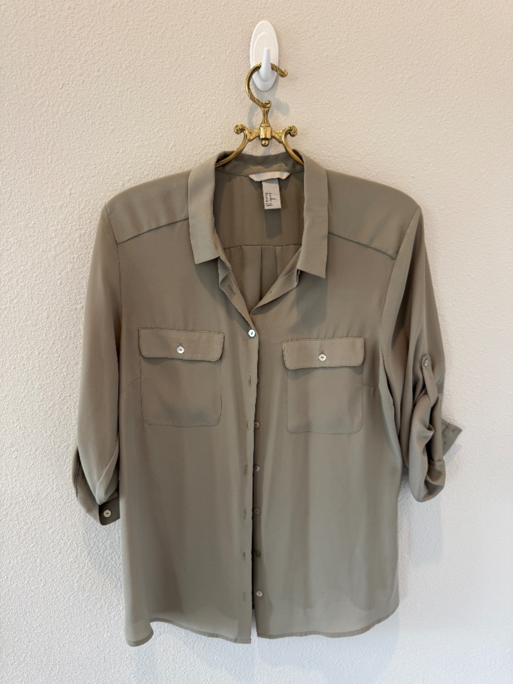 H&M olive green button up blouse